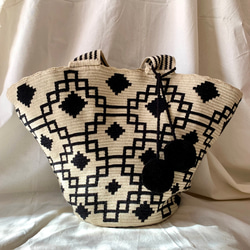 コロンビア発Wayuu 手編みトートバッグ XL　幾何学模様　モノクローム 3枚目の画像
