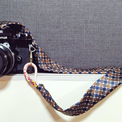 〖送料無料〗ネクタイと羽織ひものカメラストラップ  組紐 一点物 4枚目の画像