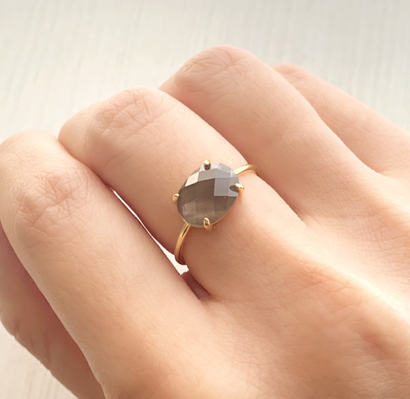 天然石　ホワイトシェル×スモーキークォーツ　AAA　爪留めリング　指輪 1枚目の画像