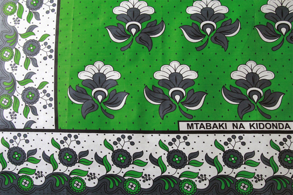 アフリカ布『 カンガ 』 グリーン × グレー フラワー 3枚目の画像
