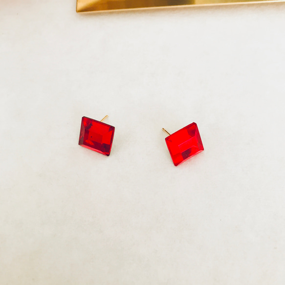 再再販⭐︎ Ruby square × ピアス / イヤリング k16gp ヴィンテージ ルビー スクエア 赤 3枚目の画像
