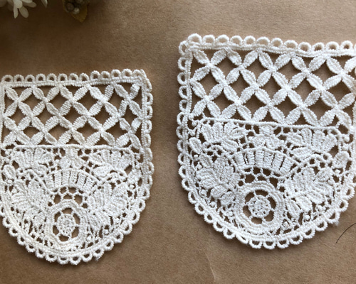 レース編みドイリー•楕円形お花のドイリー•ハンドメイド(490) 落ちつき