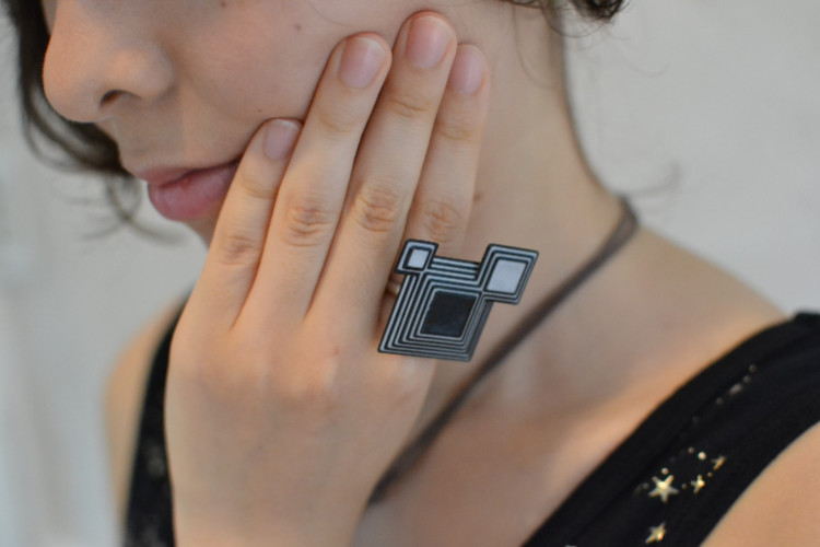 （オーダーメイド可） Squares　Ring (黒&白)