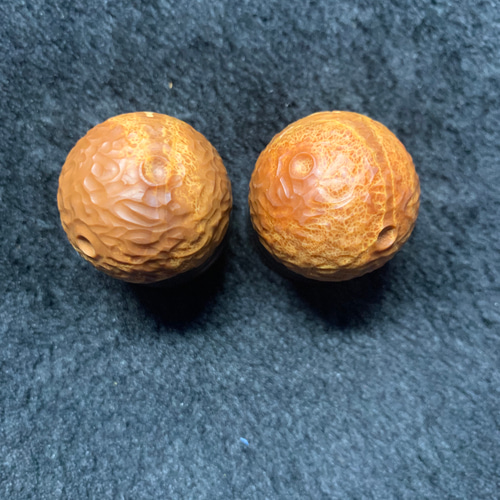 ルドラクシャ(菩提樹の実) オリーブ核彫刻星の表面 その他素材 鏡淞堂 