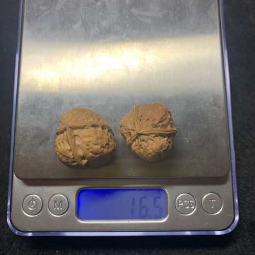 ミニ遊ぶ胡桃、文玩核桃、ミニクルミベンツの商標型252427/16.5g
