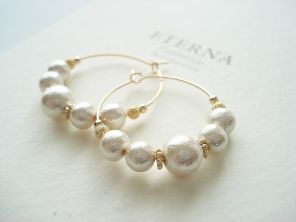 Cotton pearl and Metal Bead hoop earrings 穿孔耳環 第2張的照片