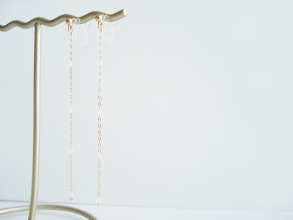 14KGF:White Topaz and long chain, clip on earrings（夾式） 第4張的照片