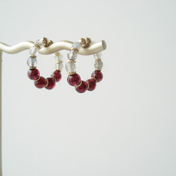 Garnet and Labradorite, tiny hoop earrings 夾式耳環 第5張的照片