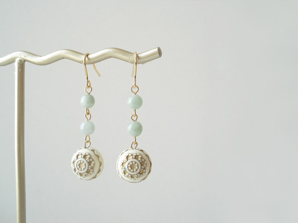 翡翠 Jadeite, antique style, hook earrings 第4張的照片