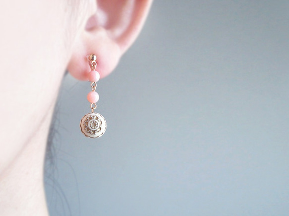 Pink opal, antique style, clip on earrings 夾式 第1張的照片