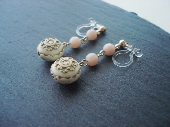 Pink opal, antique style, clip on earrings 夾式 第4張的照片