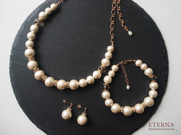 Necklace, bracelet and pierced earrings (針式) set 第1張的照片