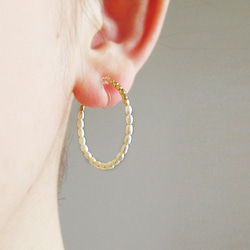 Fresh water peral and metal beads, hoop earrings 夾式耳環 第5張的照片