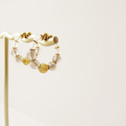 Rutilated quartz and calcedony, tiny hoop earrings 第4張的照片