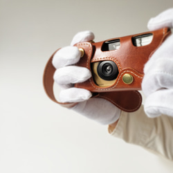フィルムカメラ 写ルンです 専用 革 ケース レザー ファッションアイテムとして楽しめる フォトスタンド付き 4枚目の画像