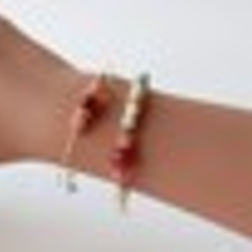 運命的な出会いを呼ぶ石18金インペリアルロードナイトバングル