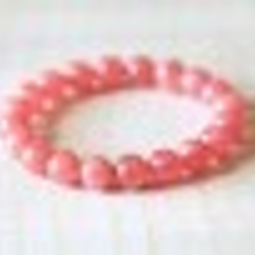 バラ色の人生の象徴とも呼ばれる恋愛のエネルギーを持つインカローズ最