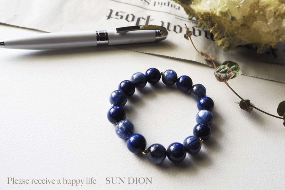 人間関係を円滑に！解決の糸口を見つけ出す理性と感性の石