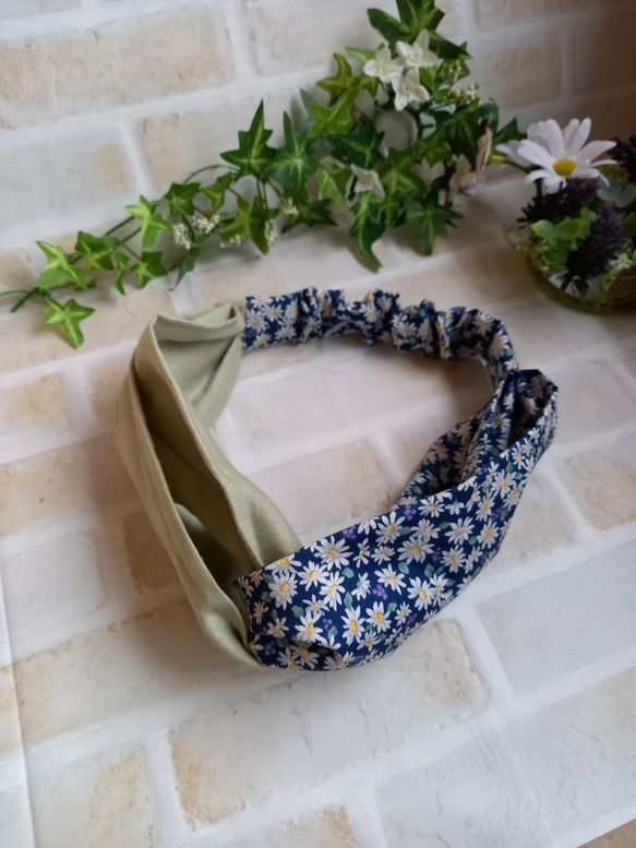 クロスターバン ヘアーバンド(花柄 緑） その他ファッション ニャン吉