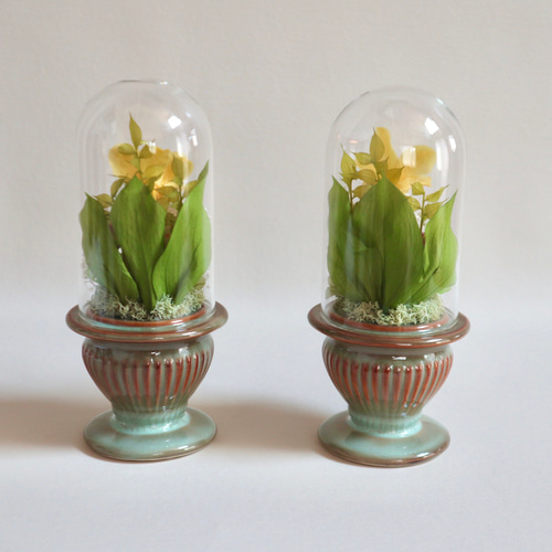 お供え仏花アレンジ ガラスケース プリザーブドフラワー イエロー