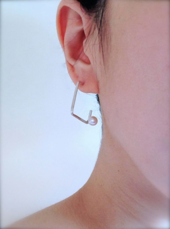 シルバーピアス Square w/pearl Earrings 5枚目の画像