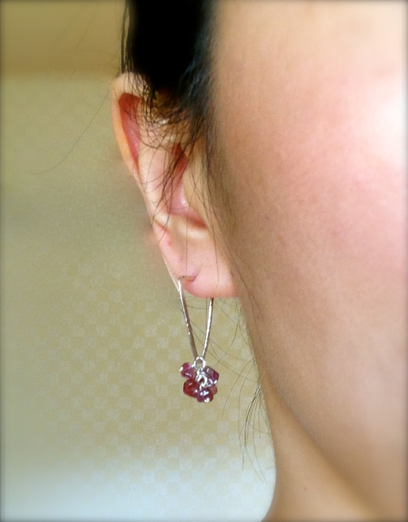 シルバーピアス　HAMMERED TRIANGLE W/Pink Tourmaline 3枚目の画像