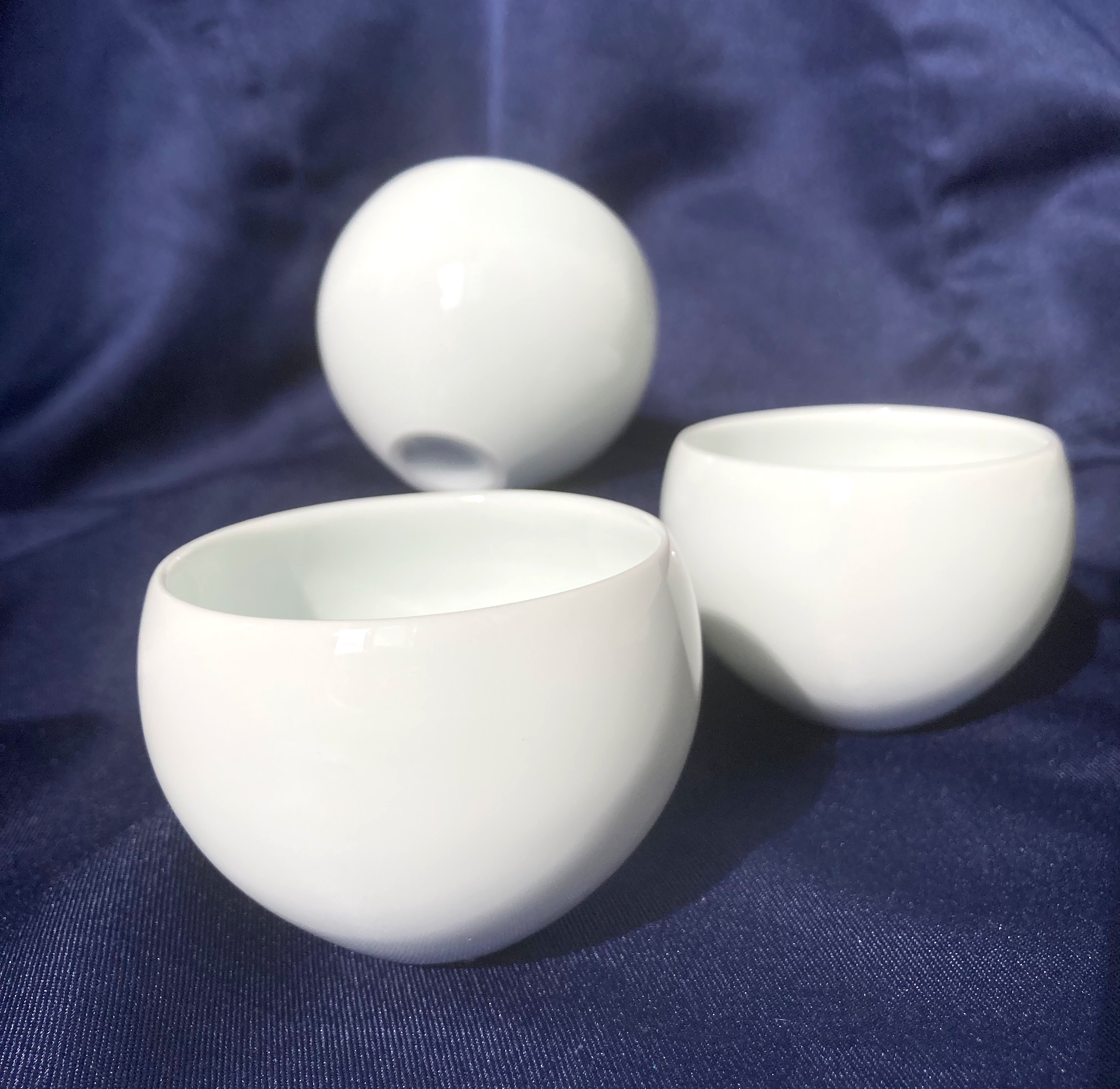 〜艶釉猪口呑〜粘土、陶土 （土類） おちょこ・ぐい呑み・徳利