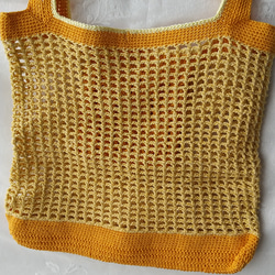 手編みカラフル　小さめなネットバッグ（トートバッグ型）オレンジ×イエロー　送料無料！ 1枚目の画像
