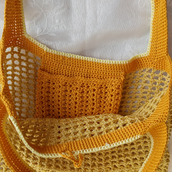 手編みカラフル　小さめなネットバッグ（トートバッグ型）オレンジ×イエロー　送料無料！ 4枚目の画像