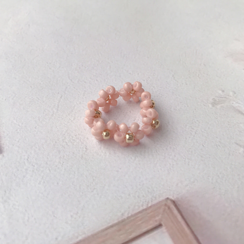 New【お花ビーズリング】セミオーダー/ピンクベージュ×ゴールド 指輪