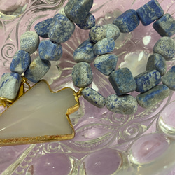 ホワイトアロウネックレス　天然石　agate ラピス　ブルー　 5枚目の画像