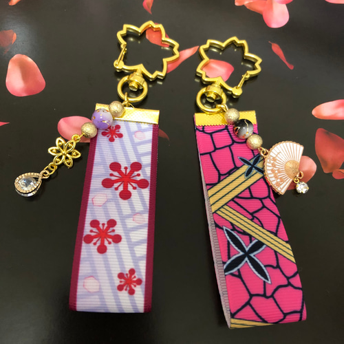 ラスト1❤︎【送料無料】〈2個セット〉♡和柄リボン チャーム  