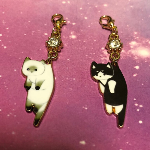 人気❤︎【送料無料】〈2個セット〉♡つままれにゃんこのアクセサリー 