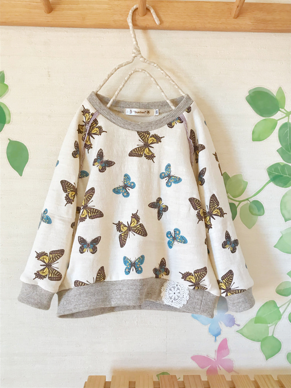 SALE】後ろ下がりのラグラントレーナー 蝶＊ブルー100 子供服 *bunten  