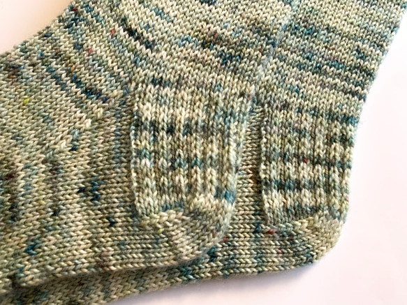 手編みの靴下　手染めメリノウール100%(20.5cm〜23.5cm) 3枚目の画像