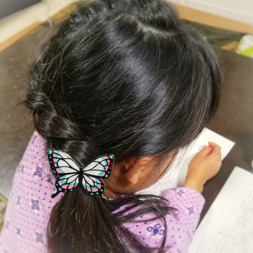 蝶 ヘアゴム 胡蝶しのぶ【鬼】 ヘアゴム moi-n 通販 10987129｜Creema