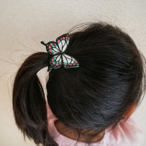 蝶 ヘアゴム 胡蝶しのぶ【鬼】 ヘアゴム moi-n 通販 10987129｜Creema