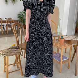 hotori　ブラック　Vネック　花柄　ワンピース　ロングワンピース　スカート　半袖　高級感 3枚目の画像