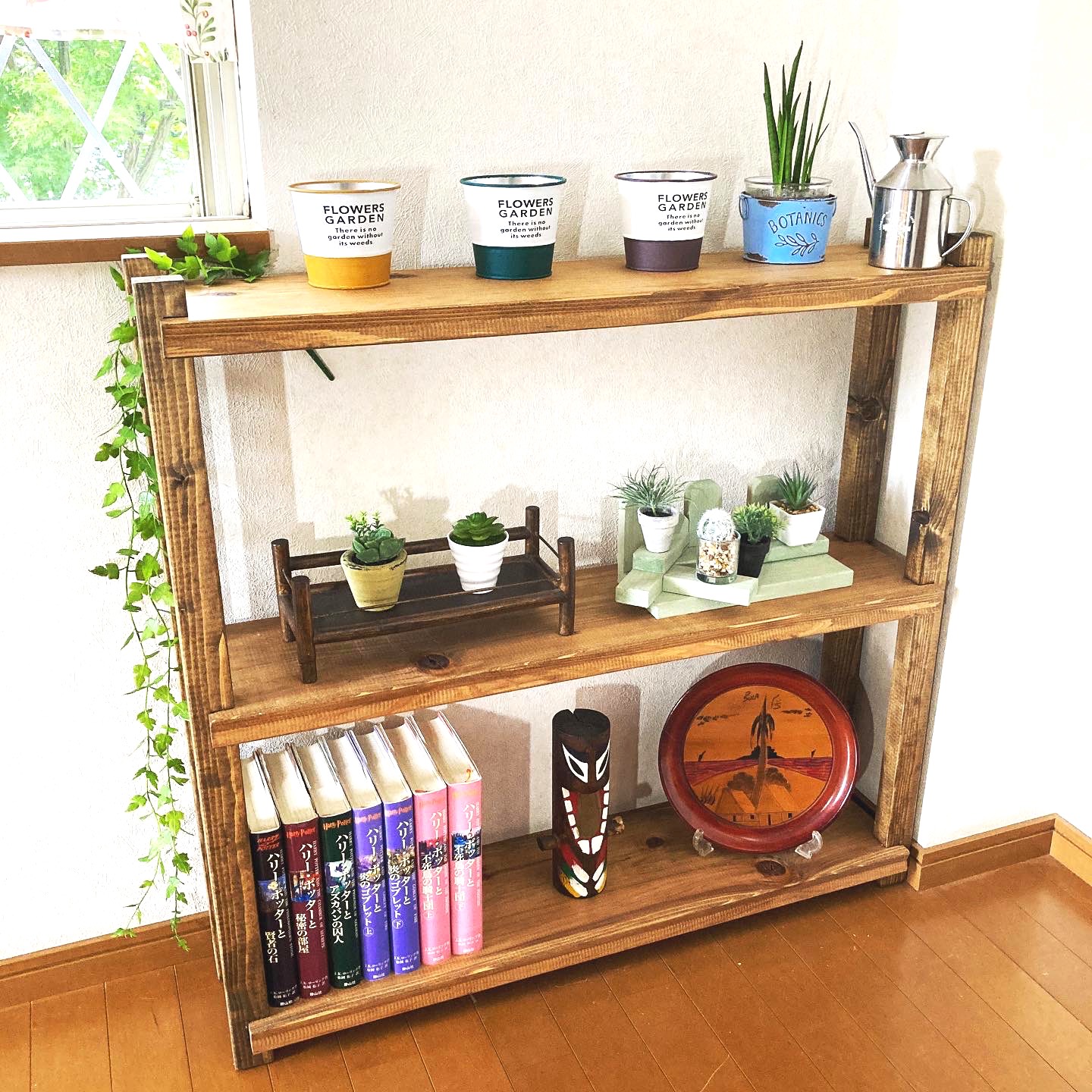 ＜両面使いもできるシェルフ＞