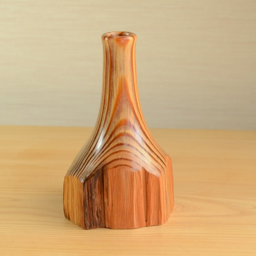 木の一輪挿し 「肥松（こえまつ）」 （黒松） 一輪挿し・花瓶・花器 杢