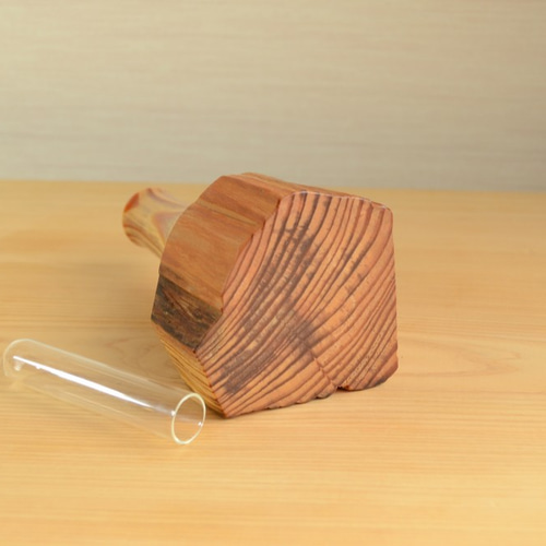 木の一輪挿し 「肥松（こえまつ）」 （黒松） 一輪挿し・花瓶・花器 杢