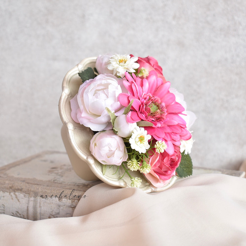 2wayで楽しめるフラワーアレンジ】ガーベラと2種類のピンクローズの