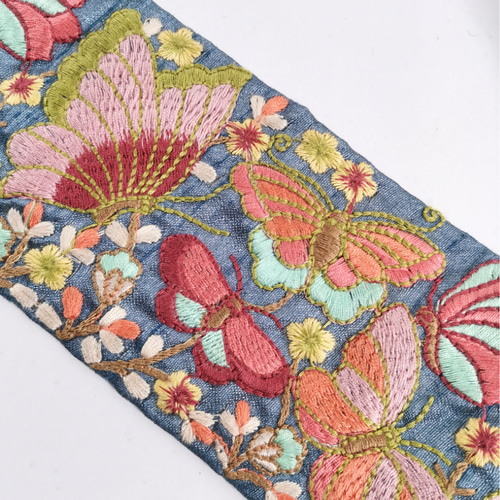 A1 ☆50cm☆ インド刺繍リボン ブルー バタフライ ちょうちょ 蝶