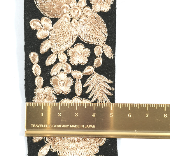 G19　インド刺繍リボン　ブラック　ベージュ フラワー　花柄 4枚目の画像