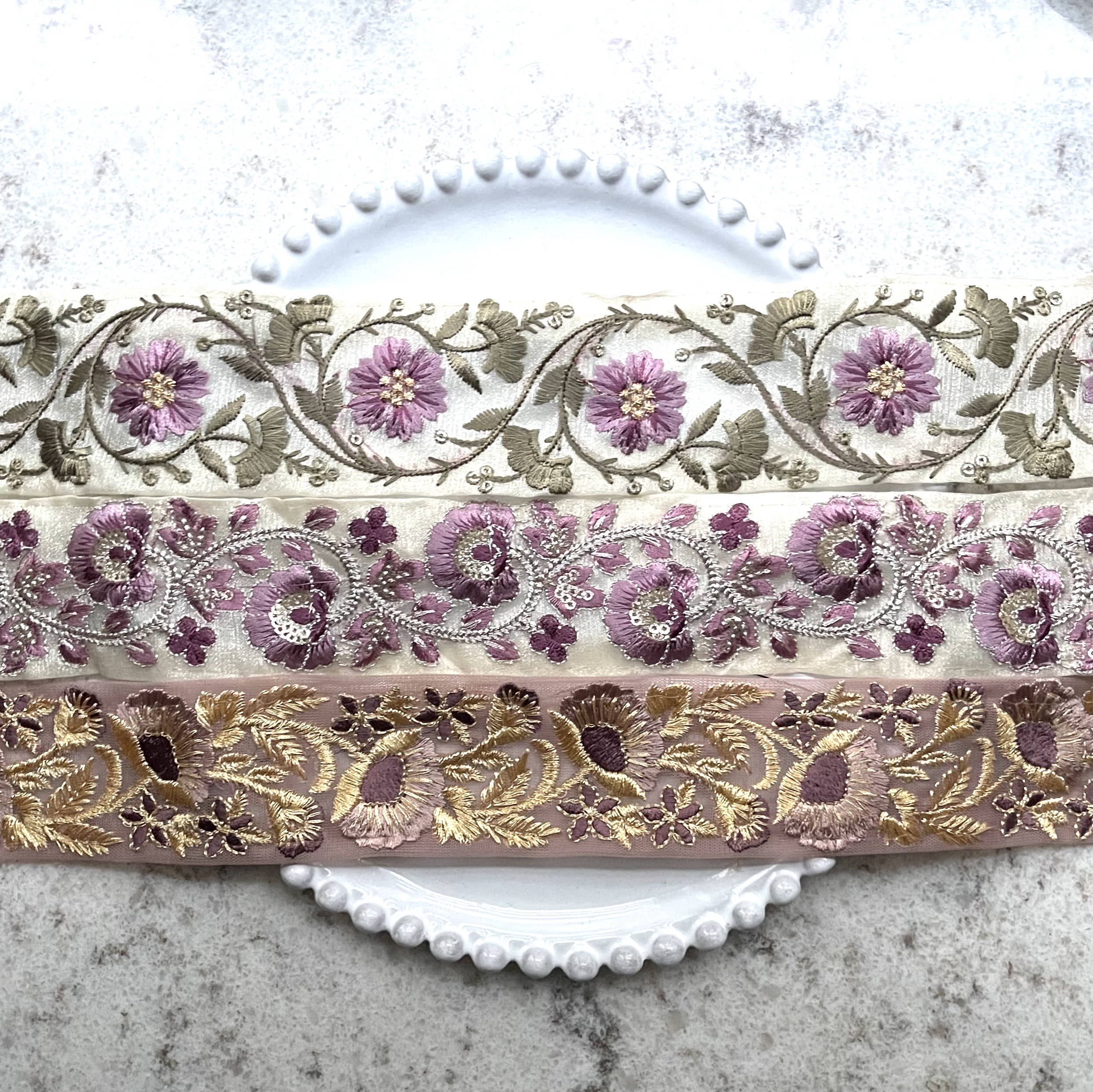 AS109 ☆各約25cm×3☆ インド刺繍リボン アソートセット リボン