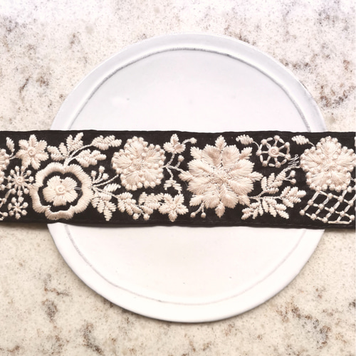 W9 ☆50cm☆インド刺繍リボン リボン・テープ Keys TOKYO 通販
