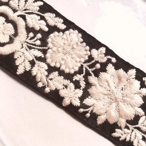 W9 ☆50cm☆インド刺繍リボン リボン・テープ Keys TOKYO 通販