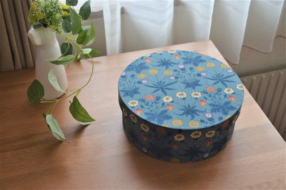 【moda fabrics】ウィリアムモリス デザイン生地●2段 刺繍ボックス●ソーイングBOX●カルトナージュ 8,880円