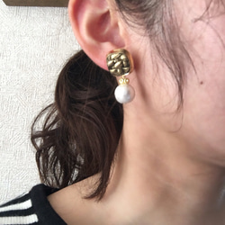 gold earring 2枚目の画像