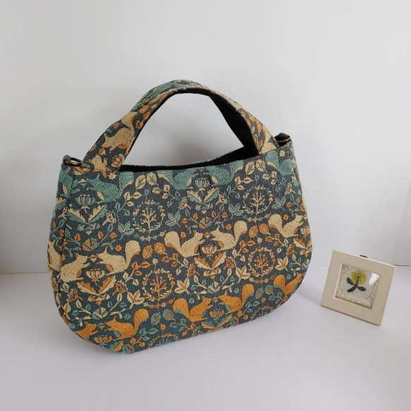 点と線模様製作所　リスノモリ刺繍ショルダーバッグ 点と線模様製作所 - リスノモリ 刺繍生地 ショルダーバッグ（大） ショルダーバッグ